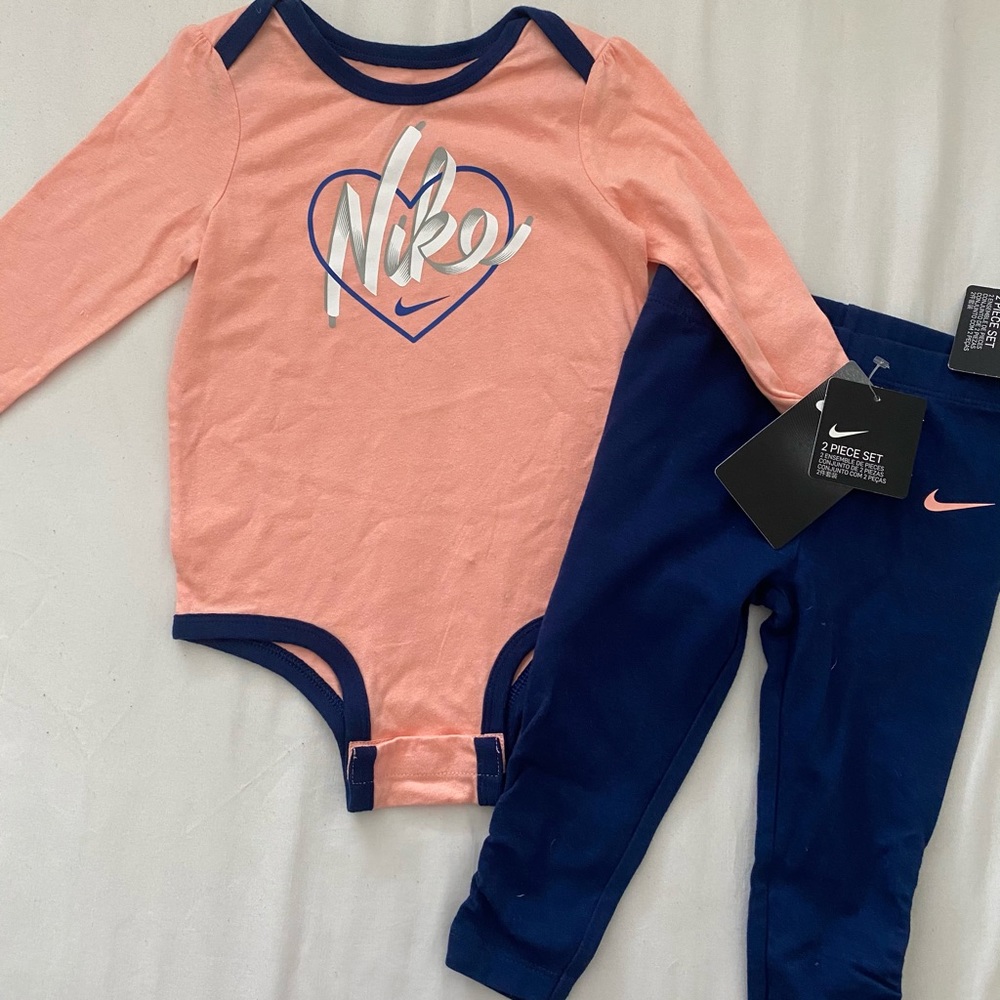 Nike 2pc onesie and leggings in size 18 months